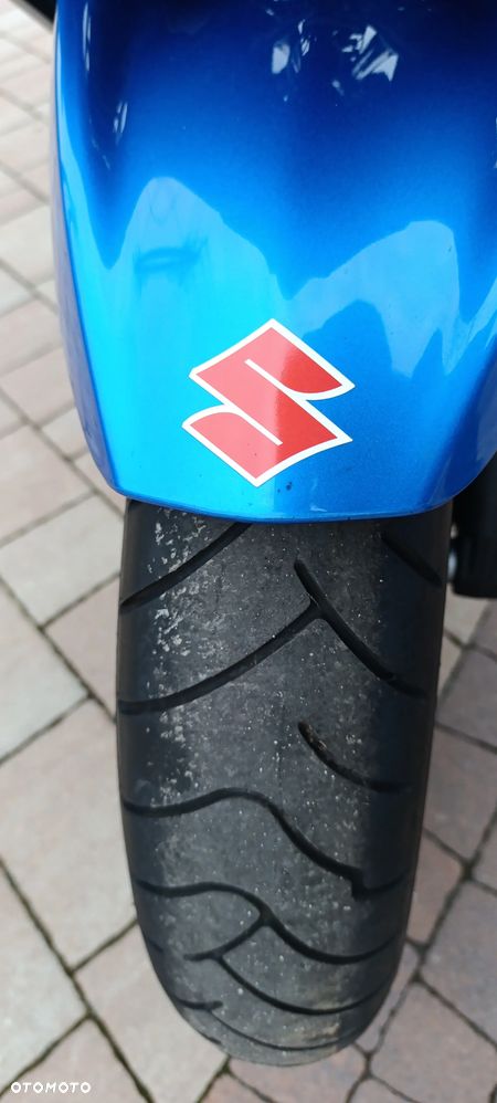 Suzuki GSX-R - 19
