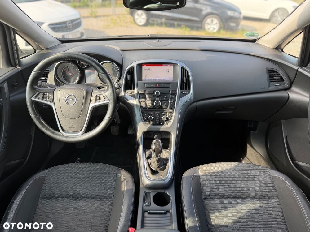 Opel Astra 1.6 CDTI Executive - 16