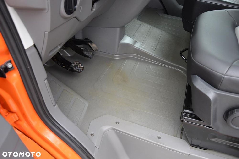 Volkswagen Crafter - 24