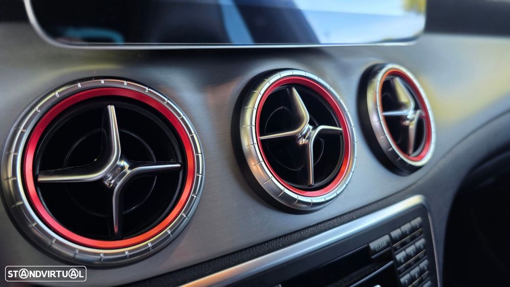 Mercedes-Benz CLA 200 CDI 7G-DCT AMG Line - 30