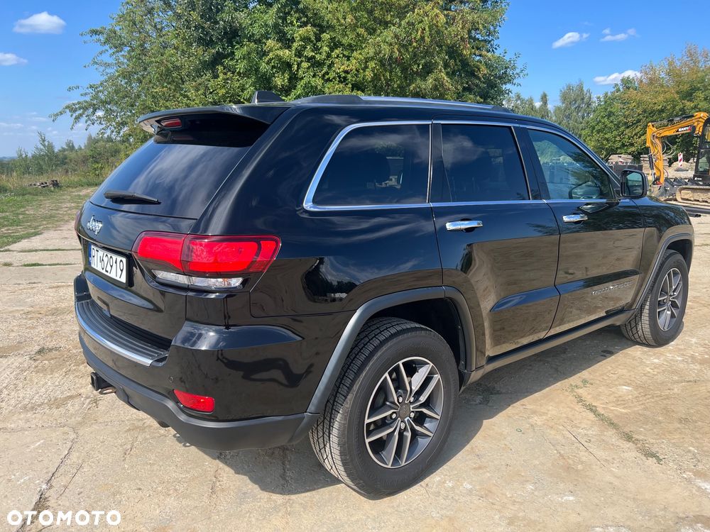 Jeep Grand Cherokee - 4
