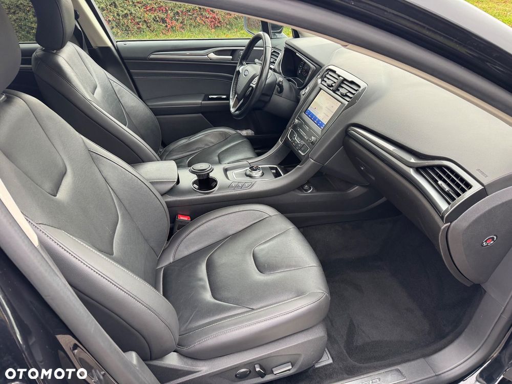 Ford Mondeo ver-2-0-ecoblue-titanium - 20