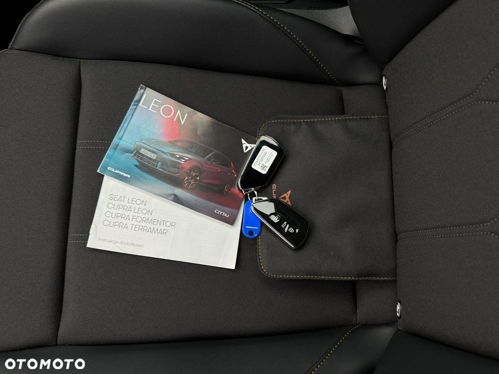 Cupra Leon 1.5 eTSI DSG - 32