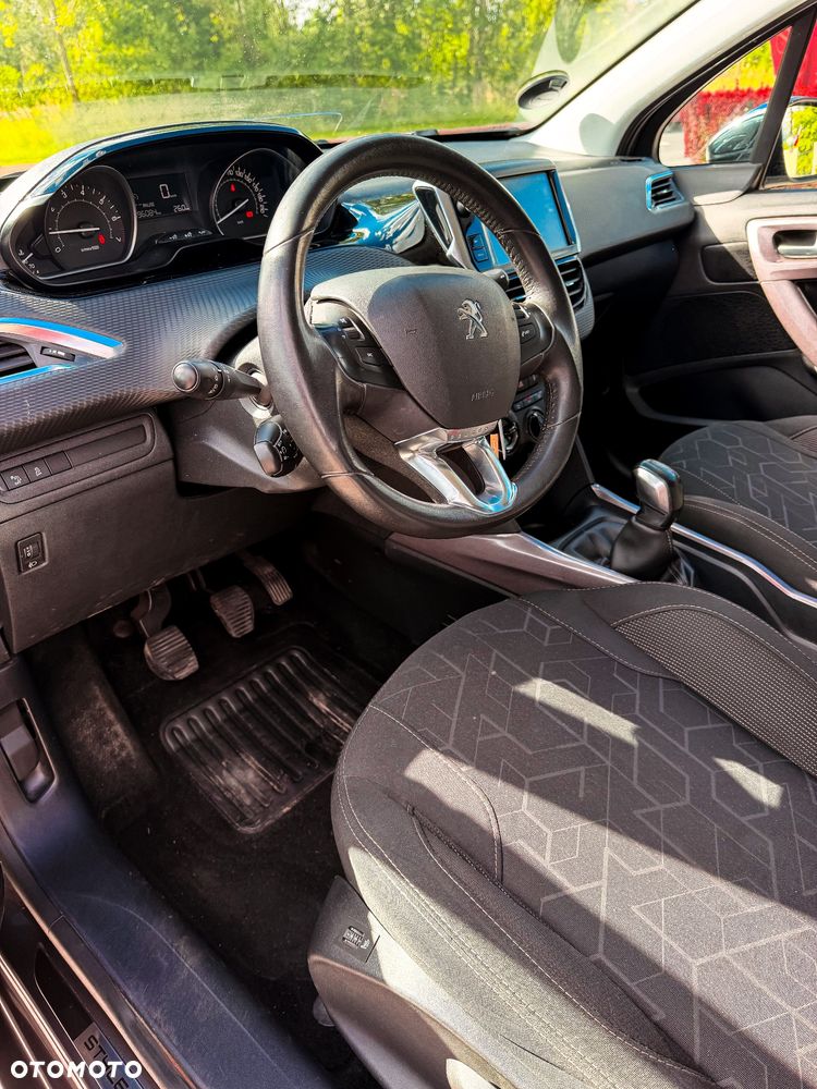 Peugeot 2008 PureTech 82 Style - 27