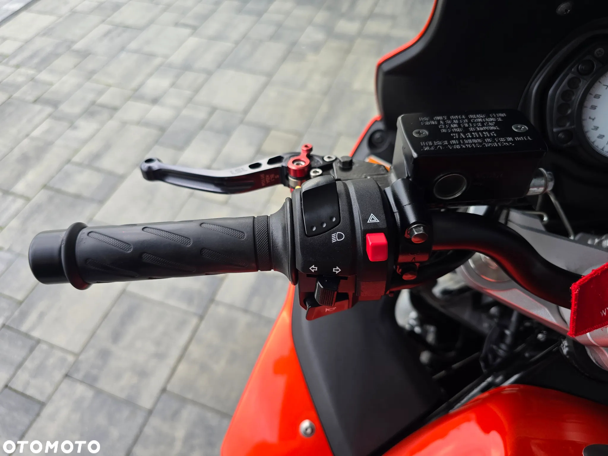Suzuki GSX - 10
