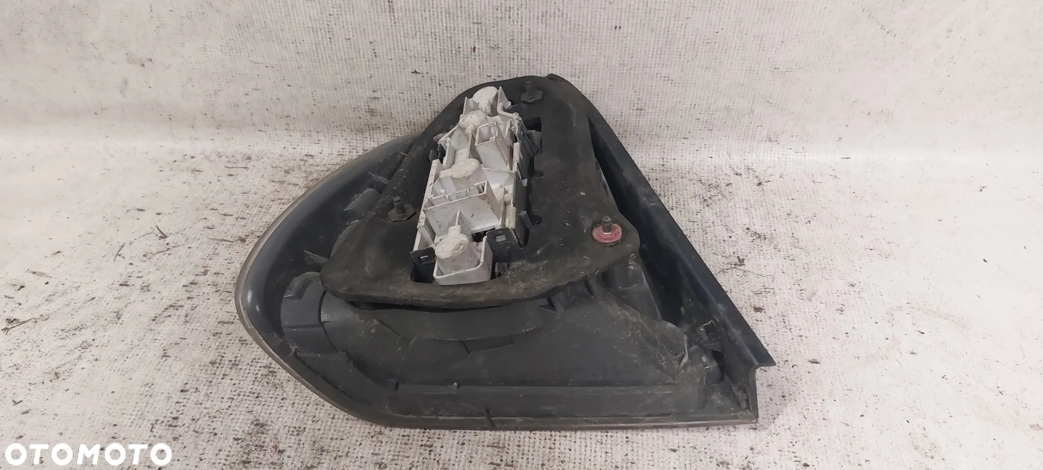 .  TYL TYLNA LAMPA PRAWA BMW E46 COMPACT - 5