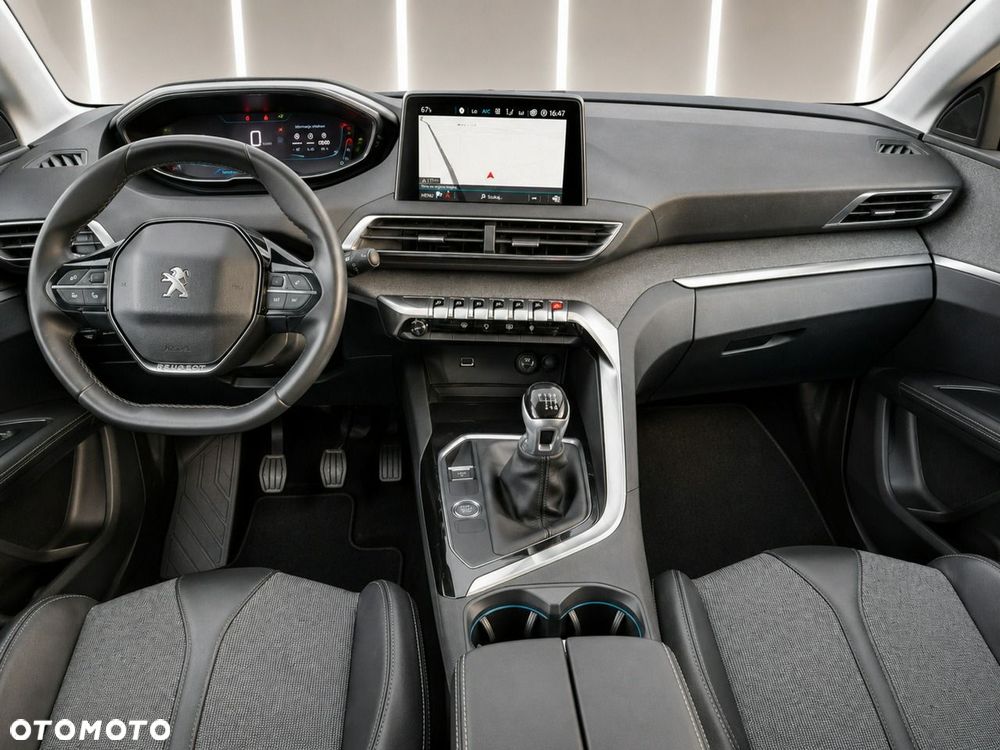 Peugeot 3008 - 12