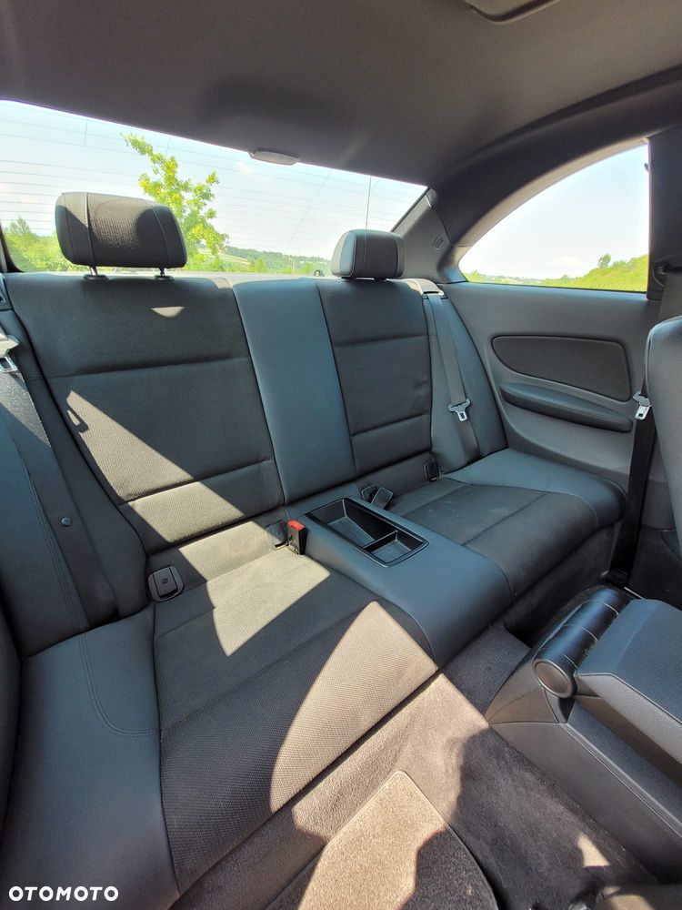 BMW Seria 1 120d - 12