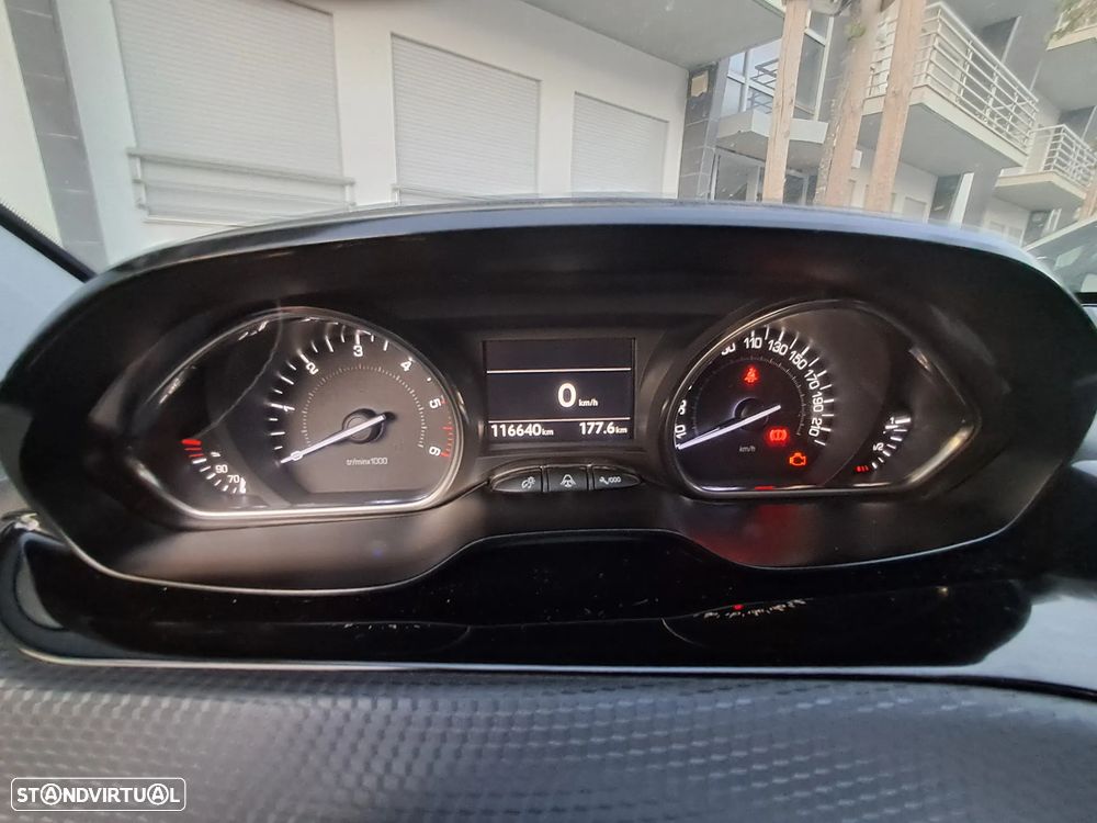 Peugeot 2008 1.6 BlueHDi Allure - 5