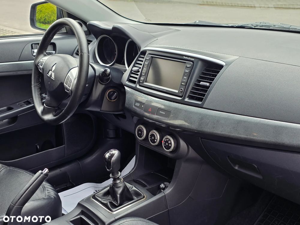 Mitsubishi Lancer 2.0 DID Instyle NAVI - 22