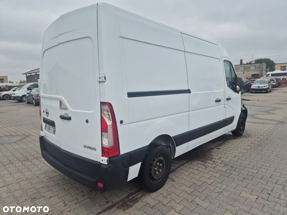 Nissan nv400 - 5