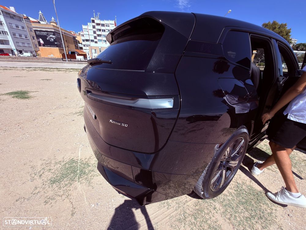 BMW iX xDrive 50 Pack Desportivo — fotografia 38