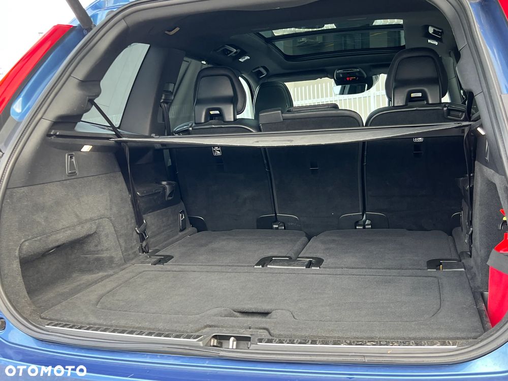 Volvo XC 90 D5 AWD R-Design 7os - 31