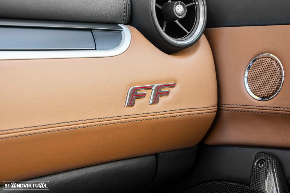 Ferrari FF 6.3 V12 - 36