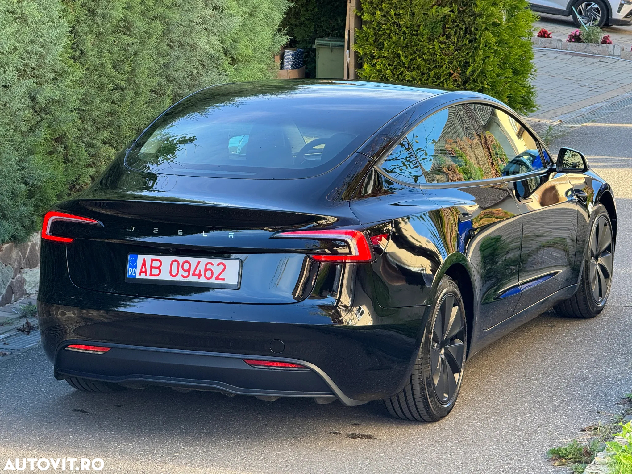 Tesla Model 3 RWD - 5