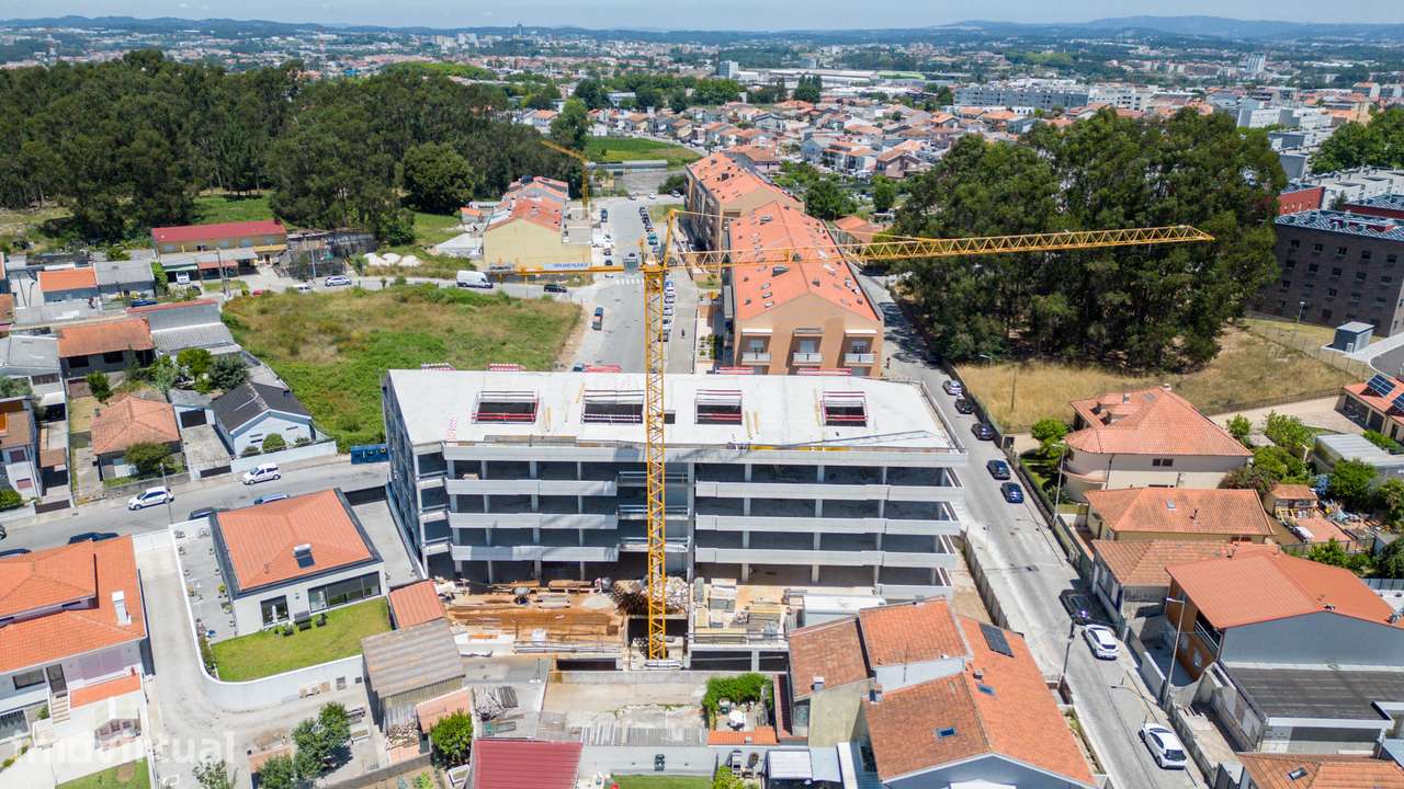 Apartamento T2 Novo com Varanda e Garagem - Custóias - Grande imagem: 4/10