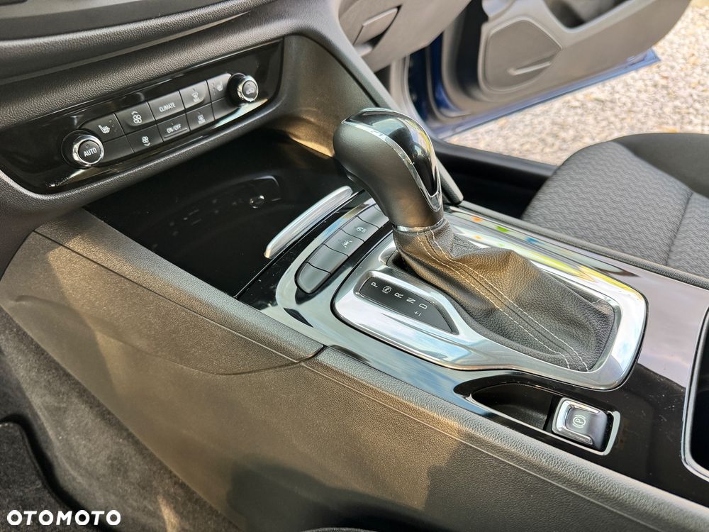 Opel Insignia 2.0 CDTI automatik Sport - 26