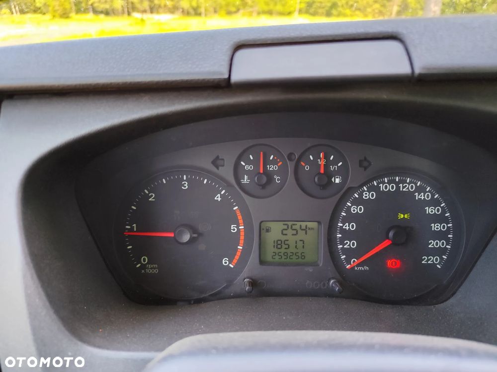 Ford Transit - 4