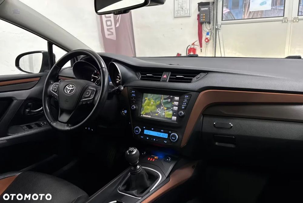 Toyota Avensis 2.0 D-4D Active Business - 10