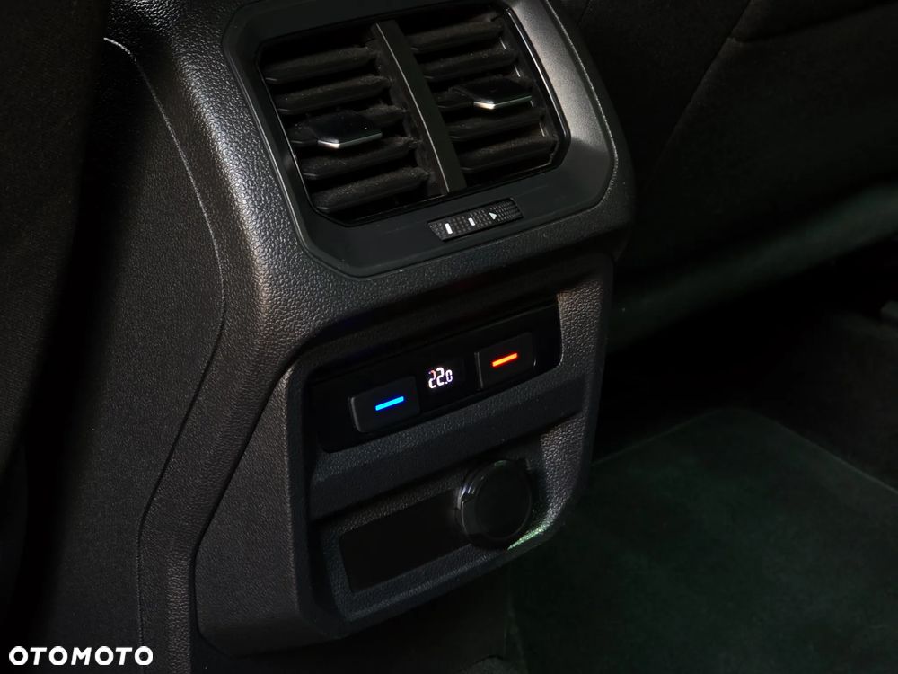 Volkswagen Tiguan 2.0 TDI SCR Elegance DSG - 40