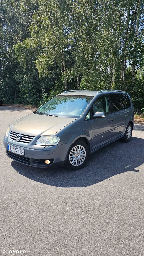 Volkswagen Touran 2.0 TDI Highline DSG - 8