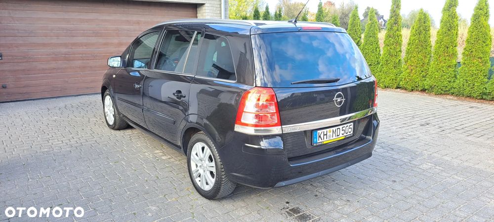 Opel Zafira 1.8 Innovation - 11