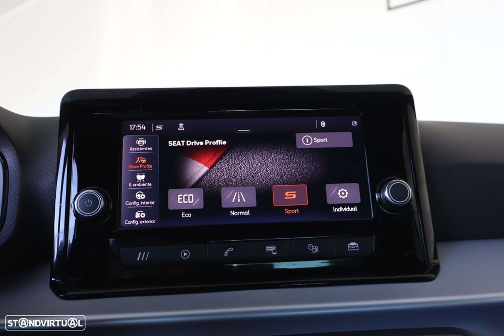 SEAT Arona 1.0 TSI FR — fotografia 39