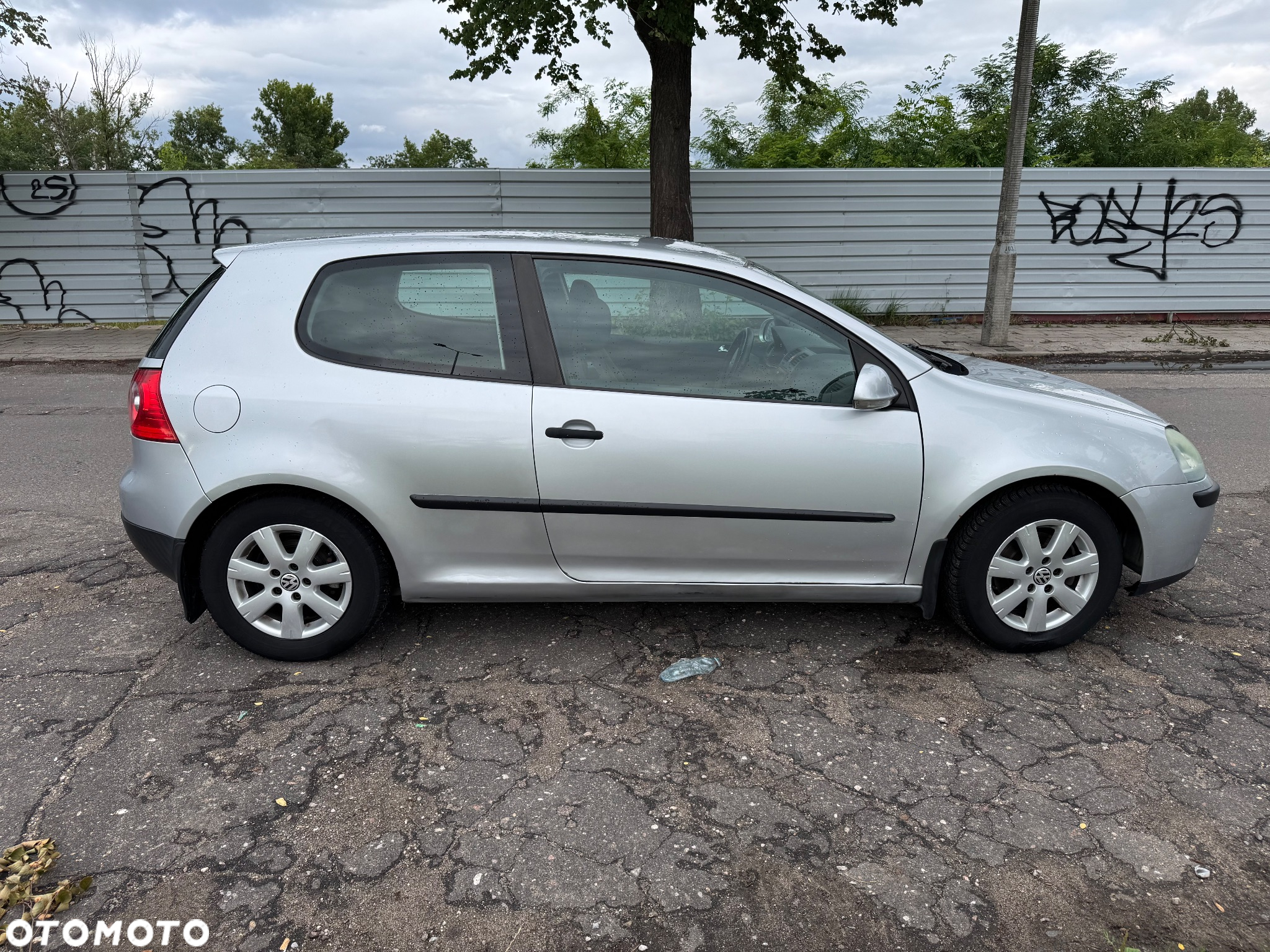 Volkswagen Golf - 5