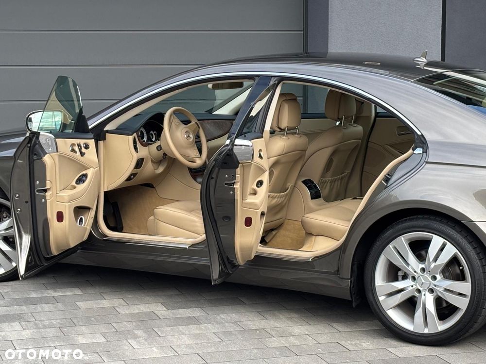 Mercedes-Benz CLS 320 CDI - 11