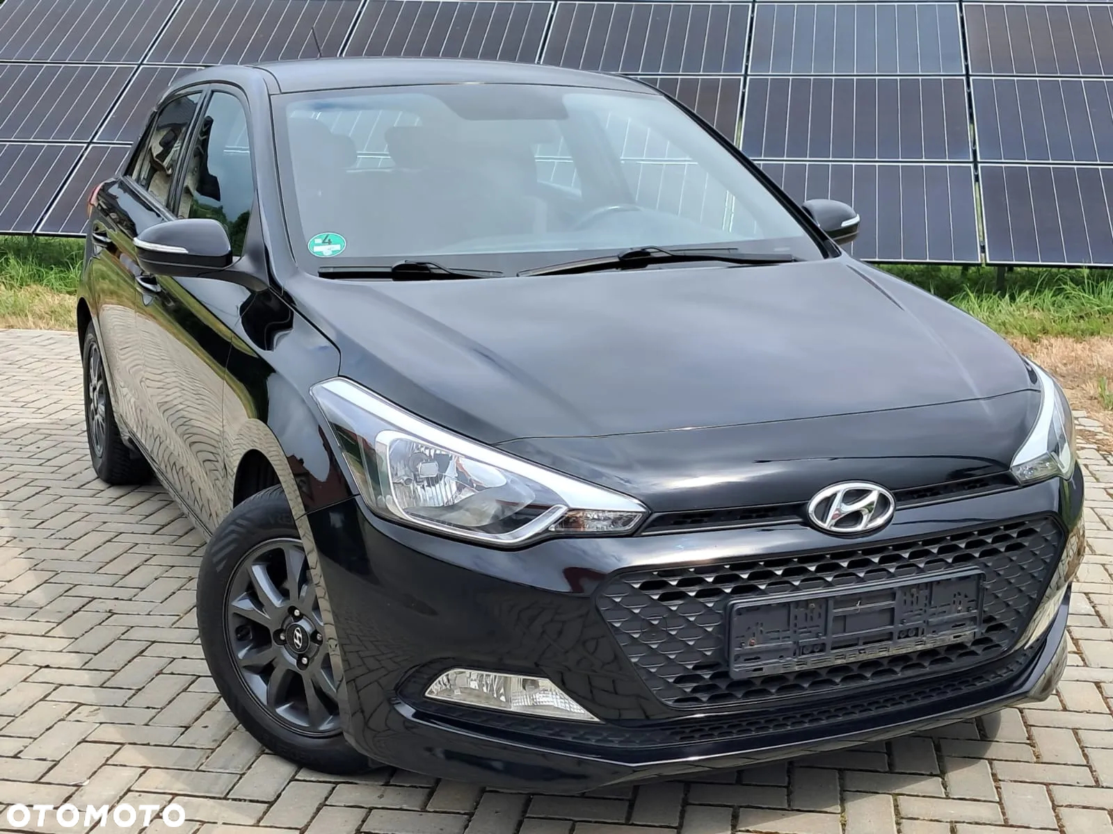 Hyundai i20 blue 1.2 YES - 3
