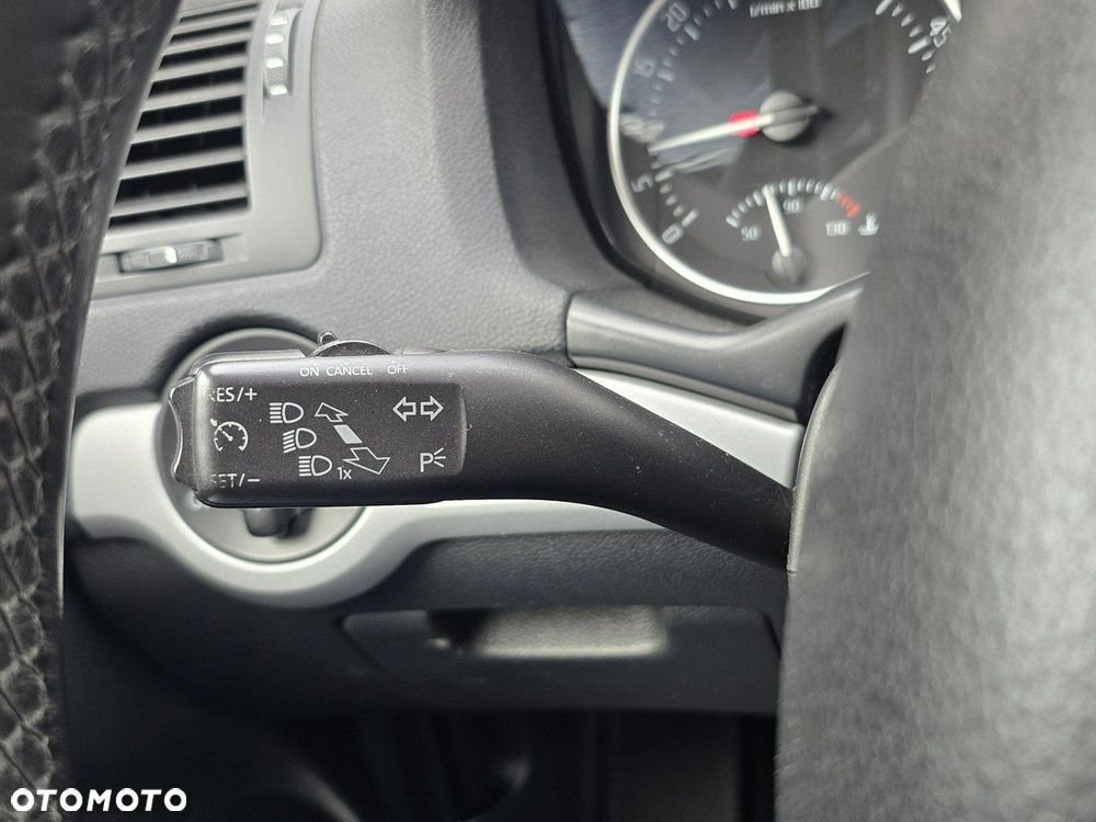 Skoda Octavia Combi 2.0 TDI Elegance - 24