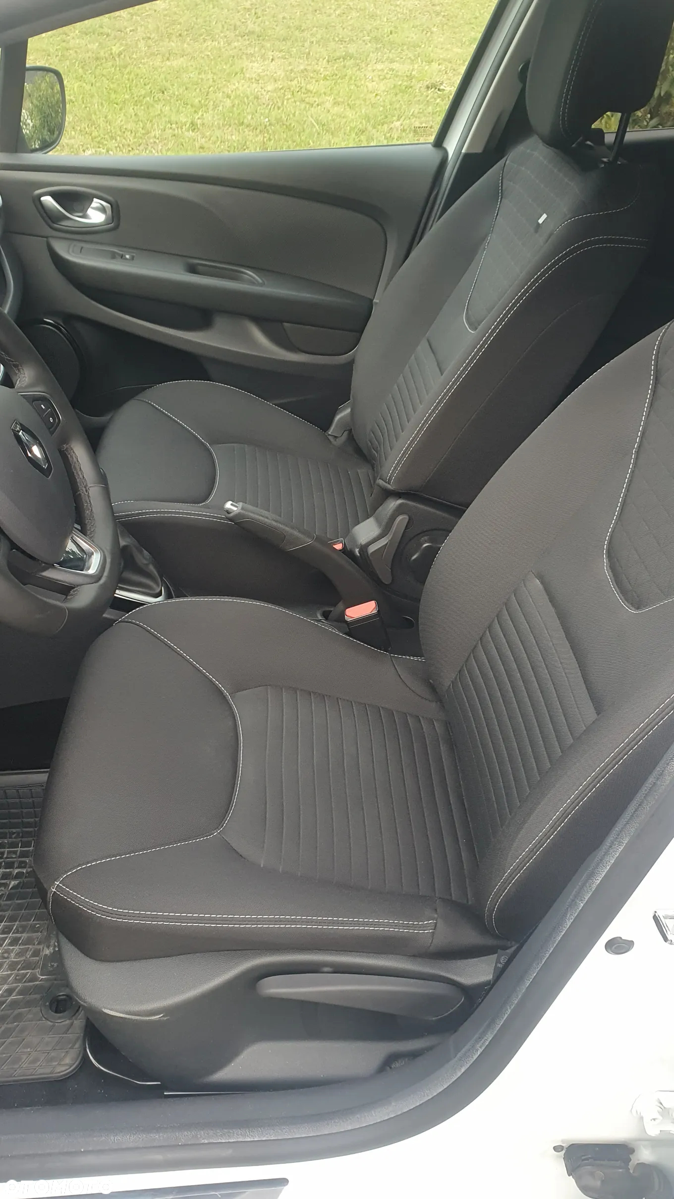 Renault Clio 1.2 Enegry TCe Limited Plus EDC - 15