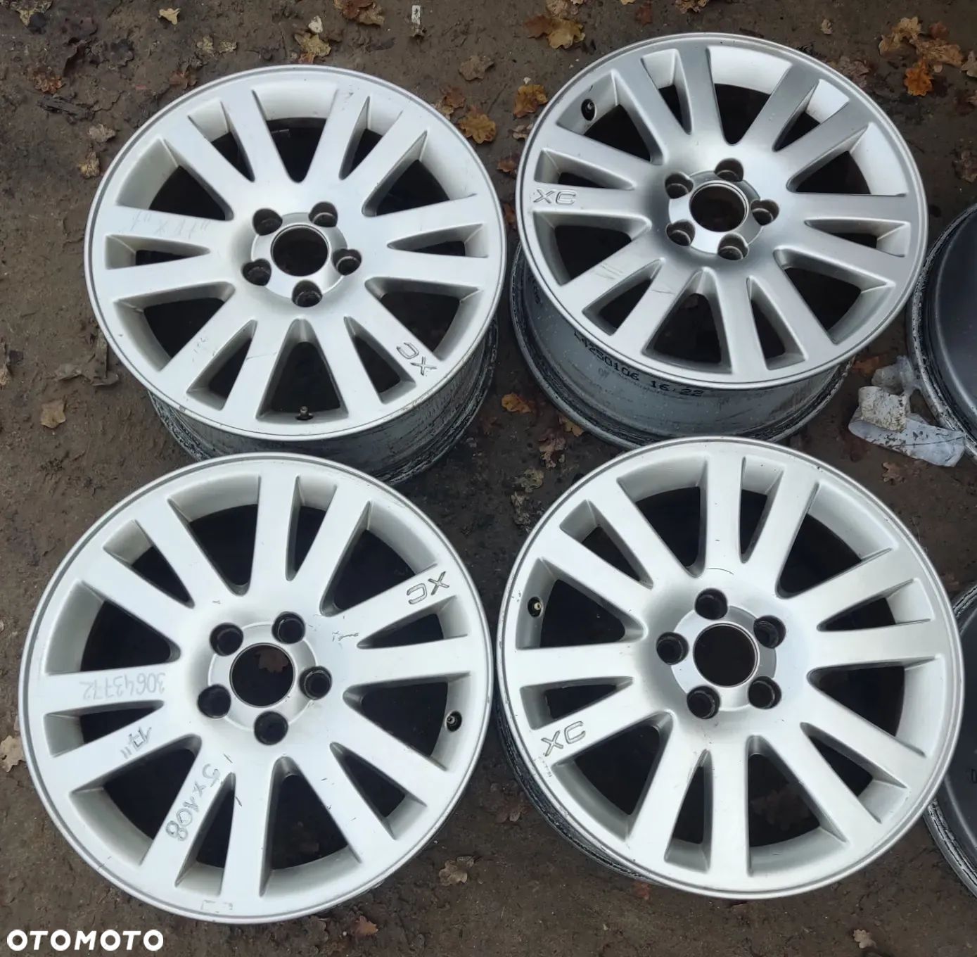 Felgi aluminiowe Volvo 17 cali 5x108 30643772 - 1
