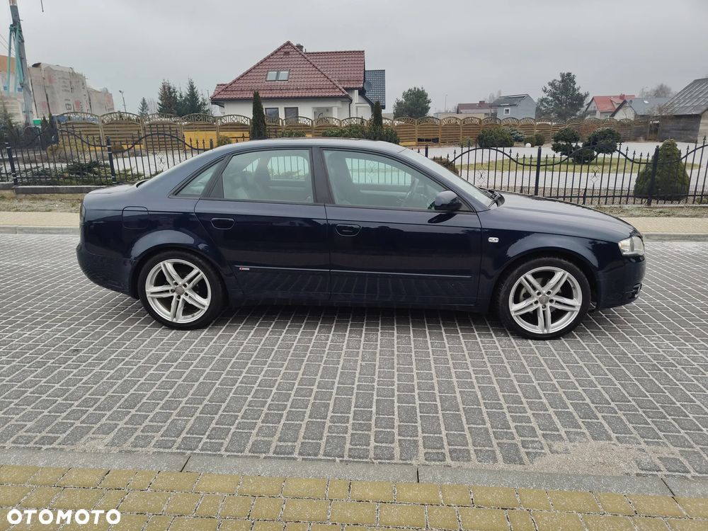 Audi A4 Limousine 2.0 TDI DPF - 15