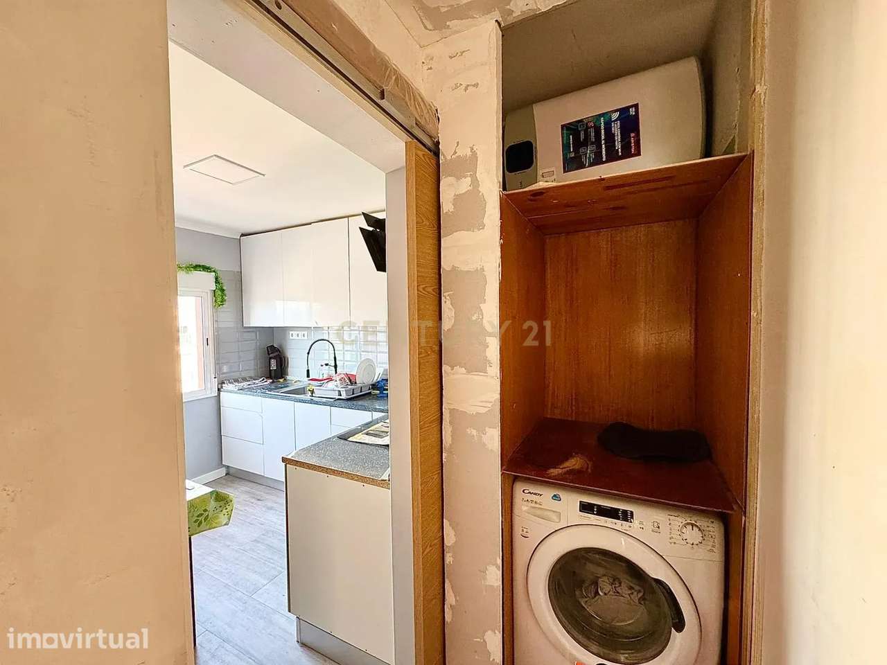 APARTAMENTO T2 COM VISTA PANORAMICA EM LOURES - Grande imagem: 3/17