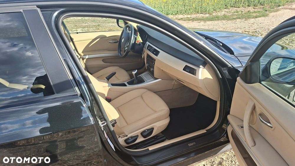 BMW Seria 3 320d - 3