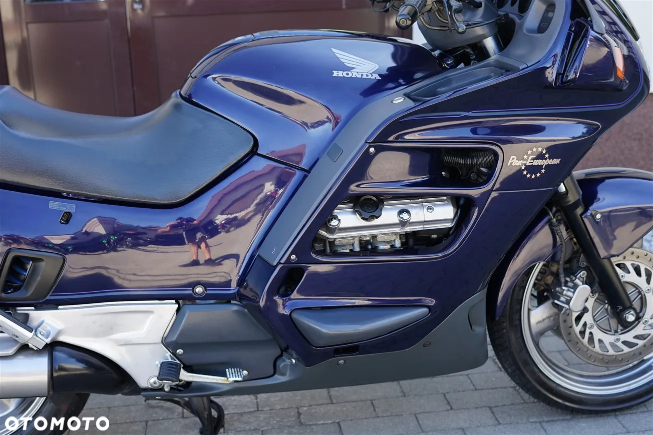Honda ST - 8