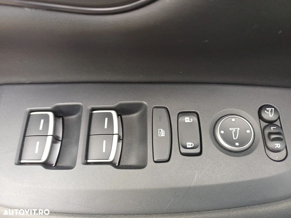 Honda ZR-V 2.0 e:HEV 4x2 E-CVT Sport - 12