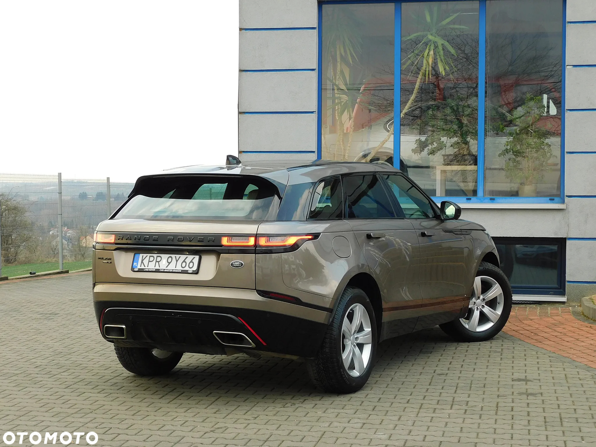 Land Rover Range Rover Velar 3.0 SD6 R-Dynamic - 3