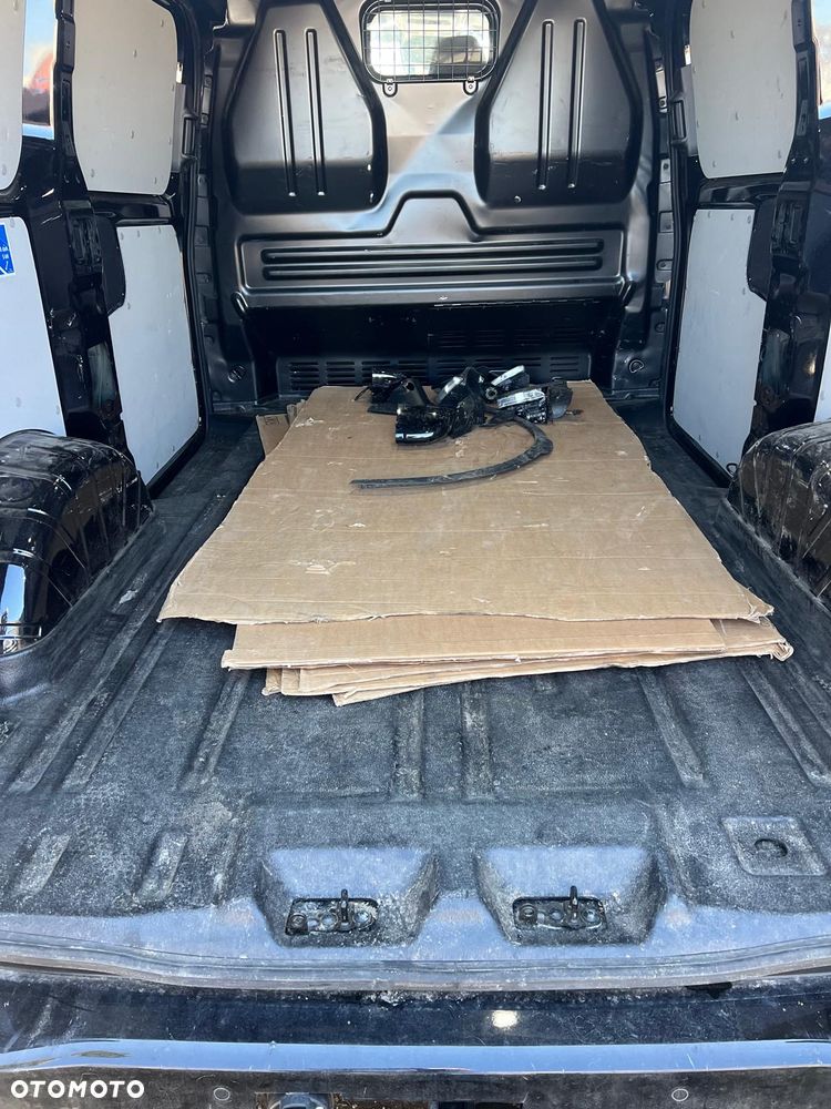 Ford Transit Custom - 12