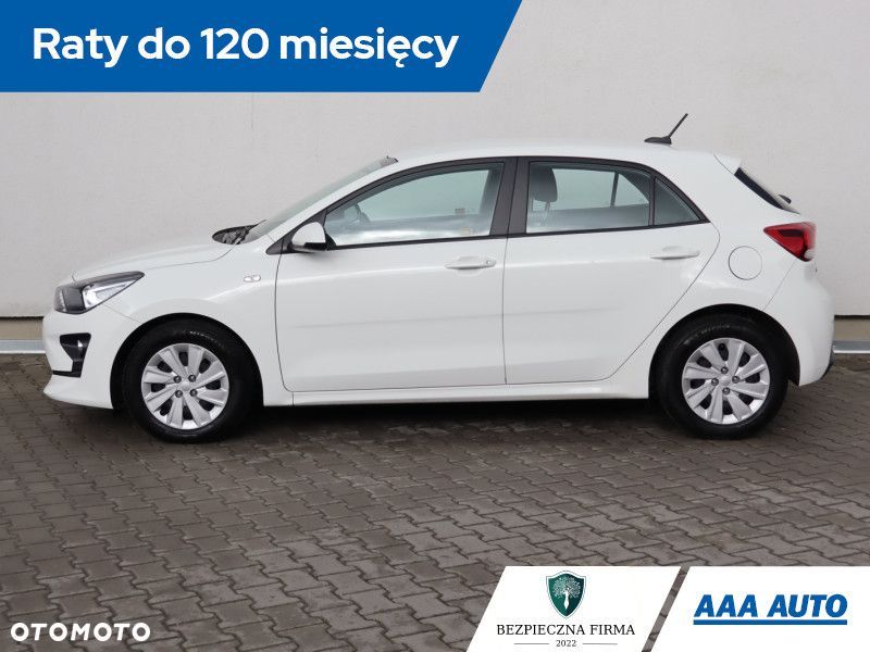 Kia Rio - 4