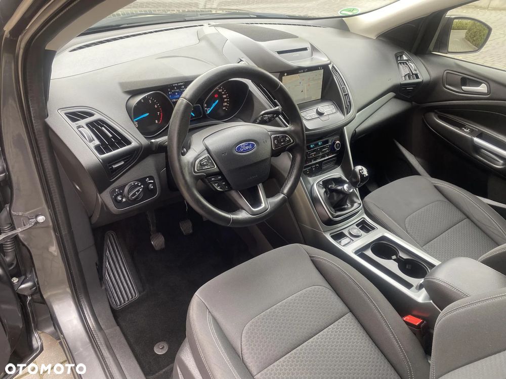 Ford Kuga 1.5 EcoBoost 2x4 Titanium - 17