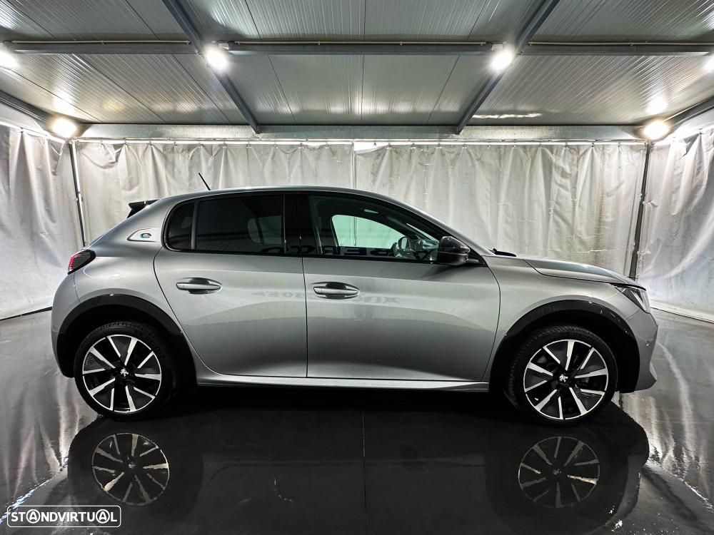 Peugeot e-208 50 kWh GT Pack - 12