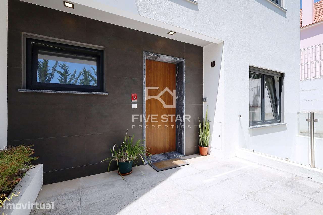 Moradia T5+1 com Elevador – Cascais – Condomínio Privado – Piscina aqu - Grande imagem: 3/58