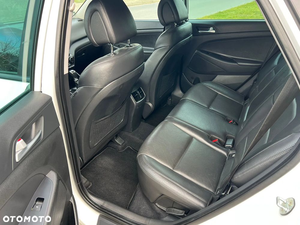 Hyundai Tucson 1.6 GDi 2WD Select - 14