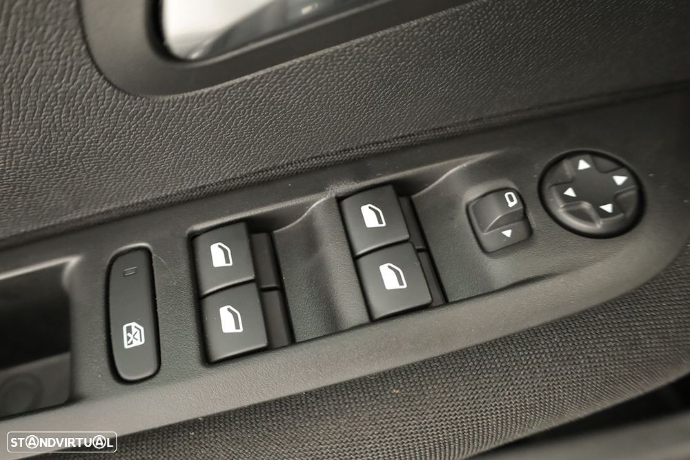 Peugeot e-208 50 kWh Active - 21