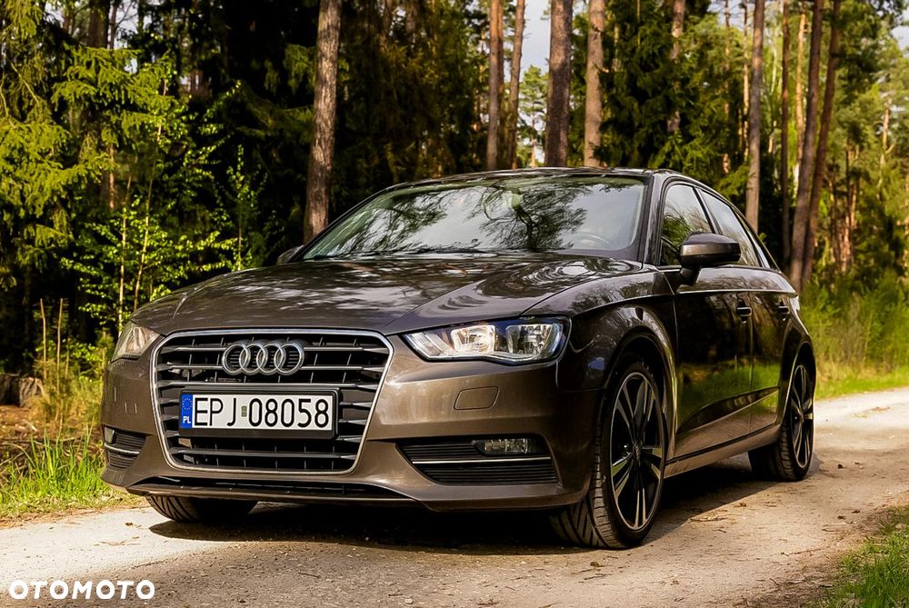 Audi A3 Sportback - 1