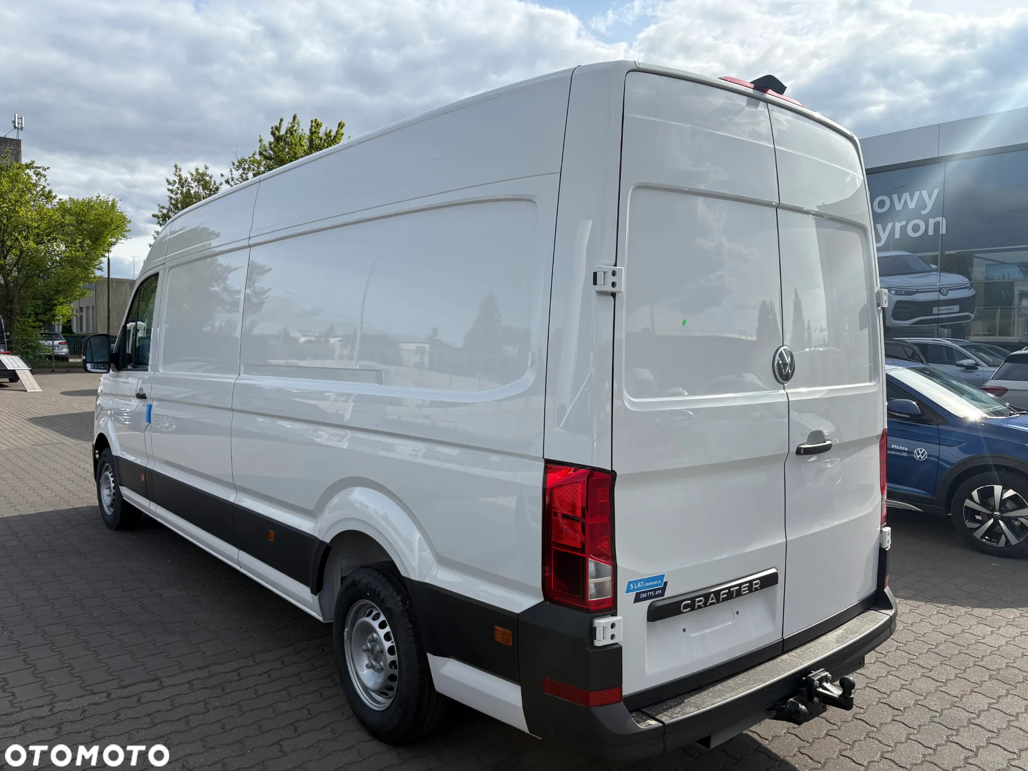 Volkswagen Crafter Furgon Z hakiem - 7