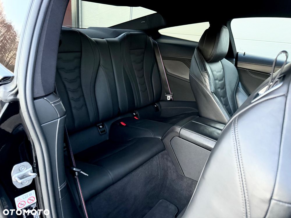 BMW Seria 8 - 30