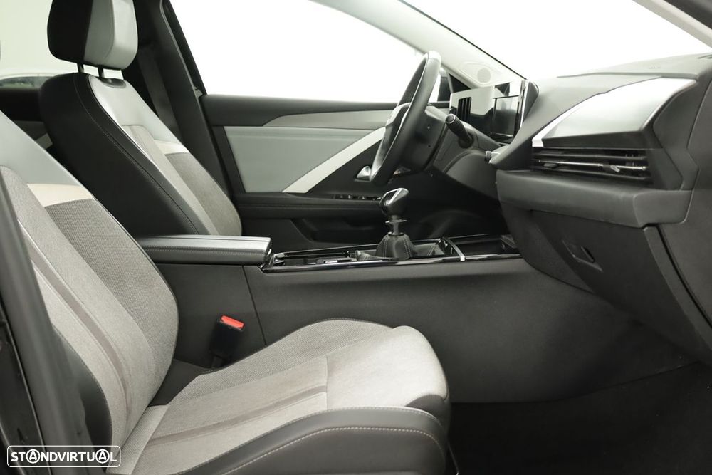 Opel Astra 1.5 D Elegance - 20